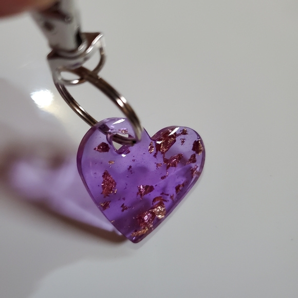 Resin keychain - Picture 2 of 4